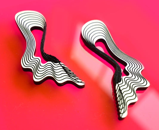 Trippy Moiré Oyster Earrings - Small Size
