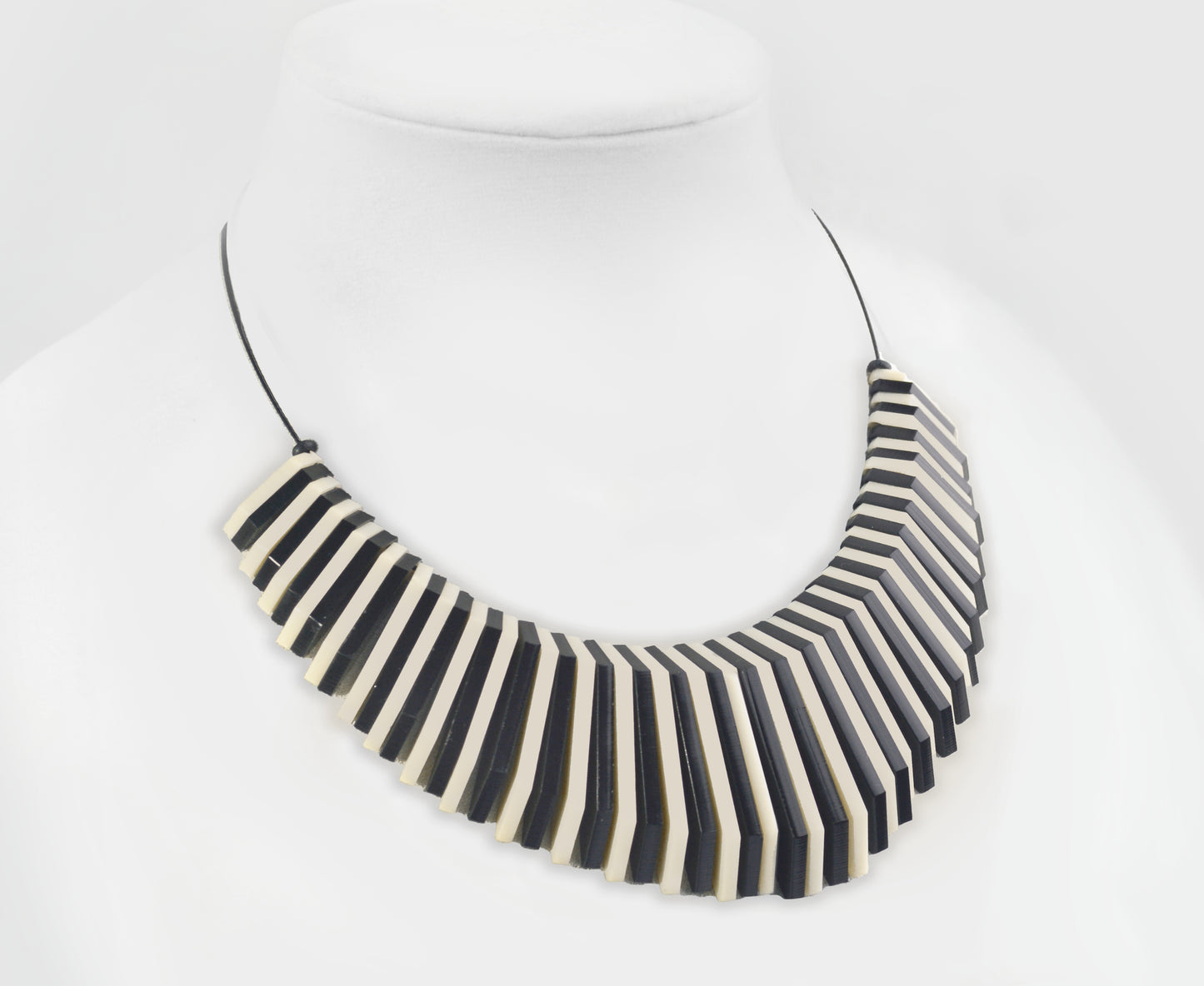 Black & Bone Shard Cable Necklace