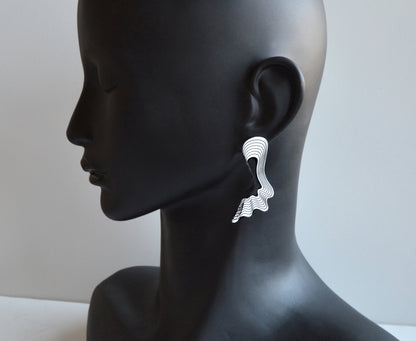 Trippy Moiré Oyster Earrings - Mini Size